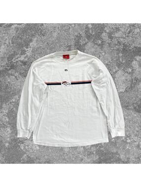 Denver Broncos NFL Long Sleeve Shirt Mens M White Logo Stripe Crewneck Denver CO